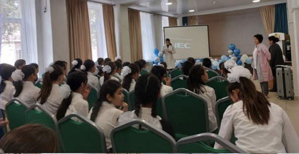 "Қыз баланың қоғамдағы рөлі қандай? " тақырыбында  9- сынып қыздарымен тренинг өткізілді.